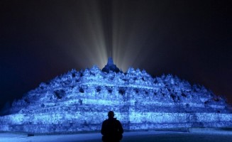 Pesta Lampion Semarakkan Waisak di Borobudur - Jowonews.com