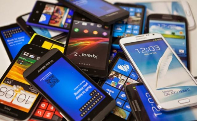 Bahaya Ponsel Black  Market Disisipi Malware Mencuri Data 