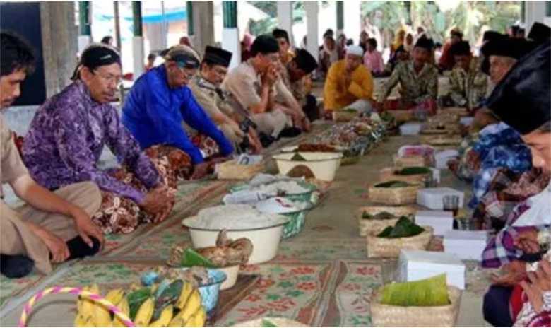 Ritual Kenduren, Tradisi Ungkapan Syukur, Pengharapan, dan Perekat Persaudaraan Masyarakat Jawa