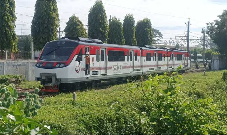 Naik Kereta Api Batara Kresna, Jalan-jalan Murah Sembari Menikmati Keindahan Alam Solo Wonogiri